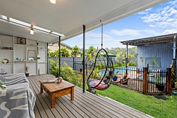 14 Christensen Street, Machans Beach