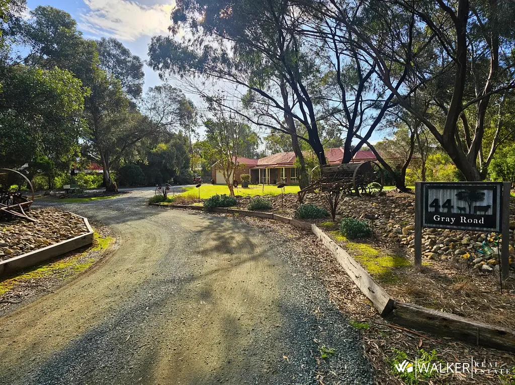 Kyabram 4房  “Spacious Country Living – Native Garden Setting”