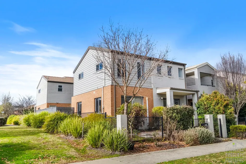 Spacious and Modern Three Bedroom Home with Natural Light