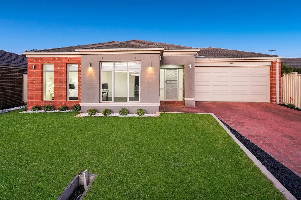 4 Dempster Way, Berwick, VIC 3806