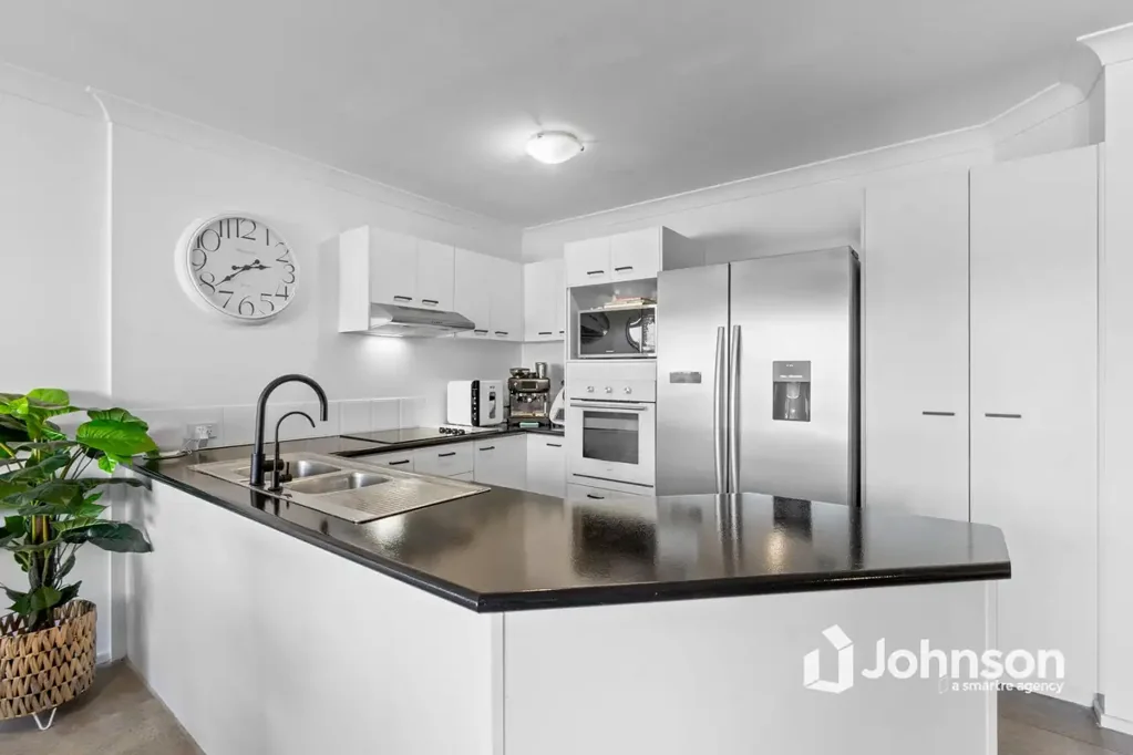Arundel 3 Slaapkamer Three Beds, Three Bathrooms, One smart move