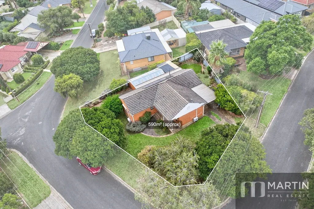 2 Hampshire Crescent, Valley View, SA 5093