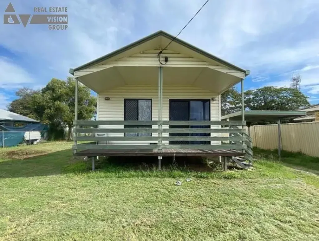 7 Oliffe St, Blackwater, QLD 4717