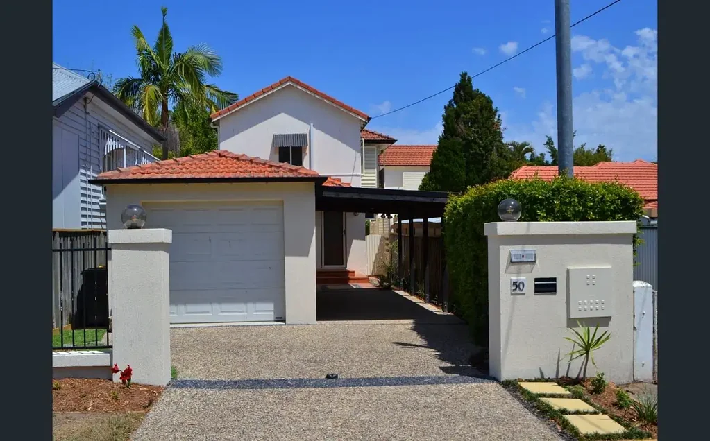 Private Peaceful Freestanding Residence in Desirable Riverside Pocket