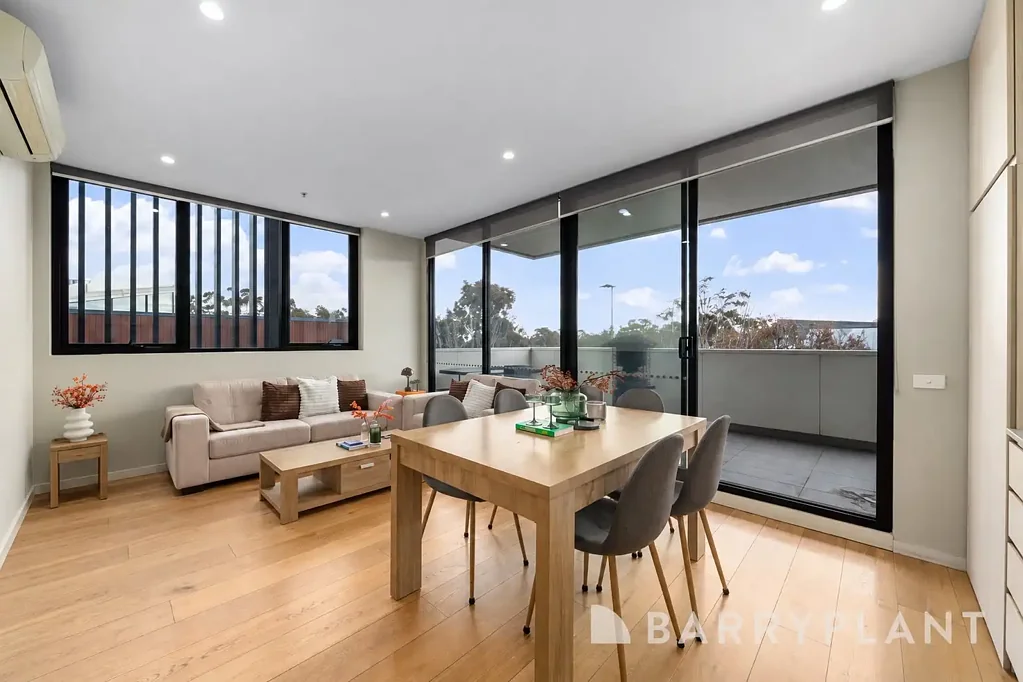 Bundoora 3Kwarto Spacious Three-Bedroom Living in the Heart of Polaris