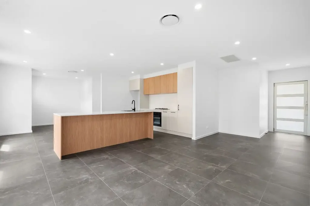Marulan 3 Bedroom Convenient New Town Homes in Marulan