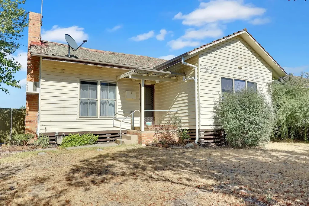 5 Churchill Road,, Horsham, VIC 3400