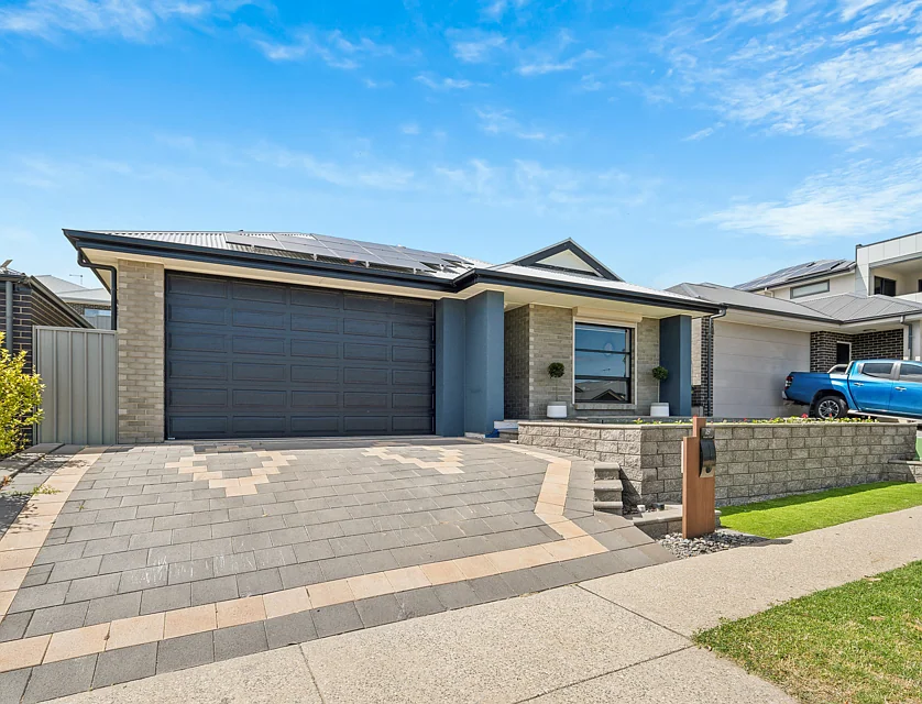 18 Goyder Road, Seaford Heights, Southern Adelaide, 4 phòng ngủ, 2 phòng tắm, House
