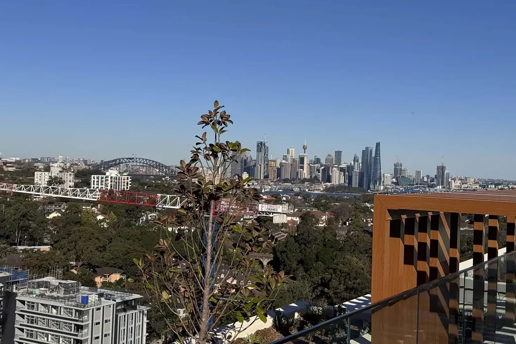 St Leonards 5غرفة نوم Newly released brand new TERRACE HOME STYLE apartment, suitable for downsize with big families, rooftop garden and BBQ area with Sydney Harbour Views