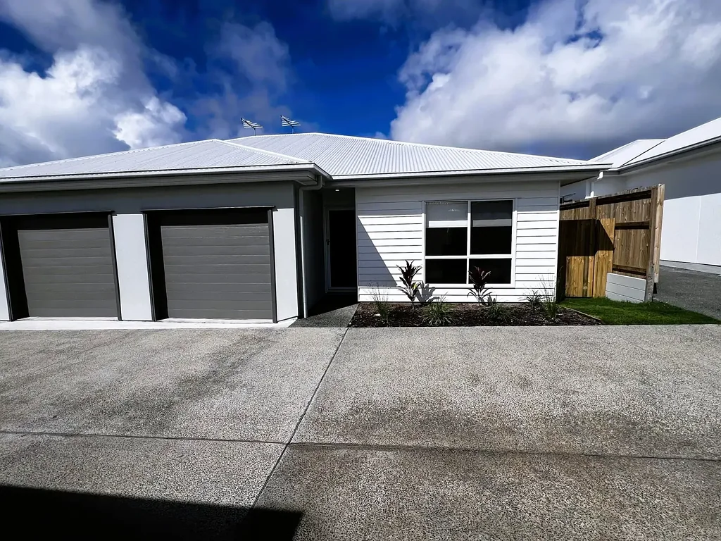 We are pleased to offer this wonderful brand new 3 Bedroom home.