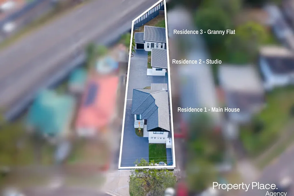 Padstow Heights 7Phòng ngủ As New Residence - 3 Properties in One | Exceptional Rental Potential