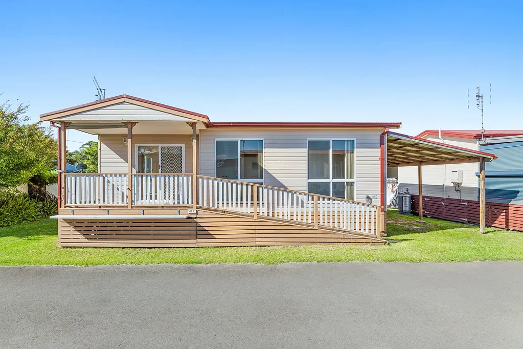 j15/48 Princes Highway, Narooma, NSW 2546