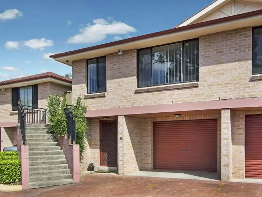 Immaculately Presented 3 bedroom Townhouse