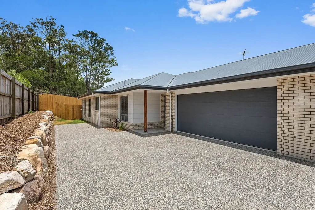 4 Bedroom Duplex in Waterford!