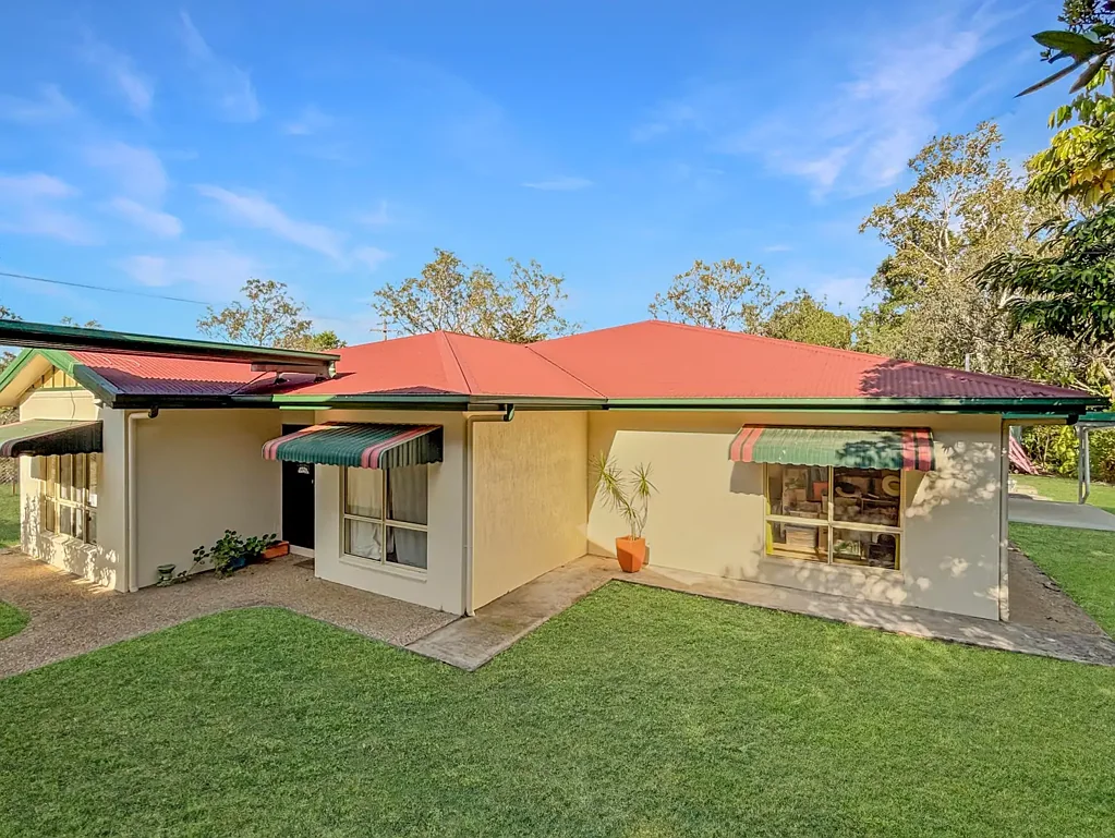 Mareeba 5 Bedroom FAMILY HOME IN TRANQUIL BUSH LAND SETTING