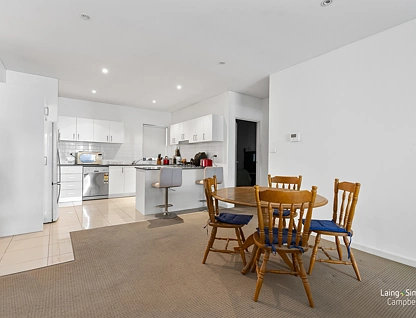 10/31-35 Chamberlain Street, Campbelltown, Macarthur Region, 2 rūma, 1 rūma horoi, Apartment