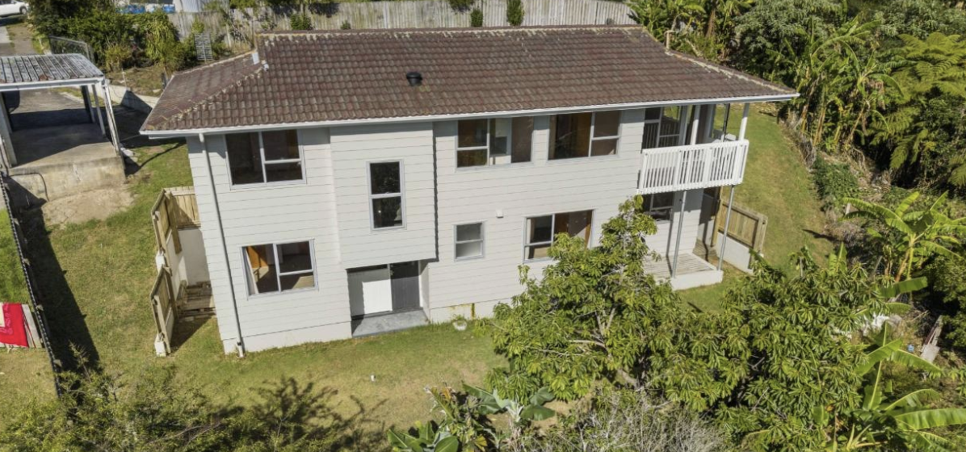 公屋署挂牌北岸四室房源，千平大地，要价仅$40万