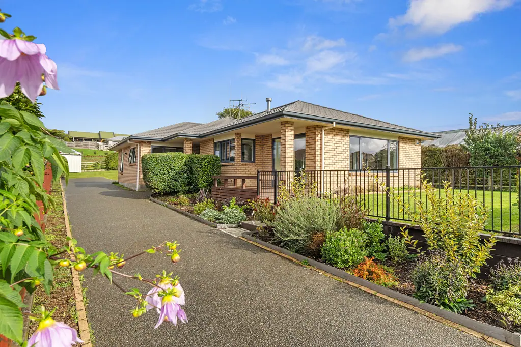 Tirau 3Moenga Family home in Tirau!
