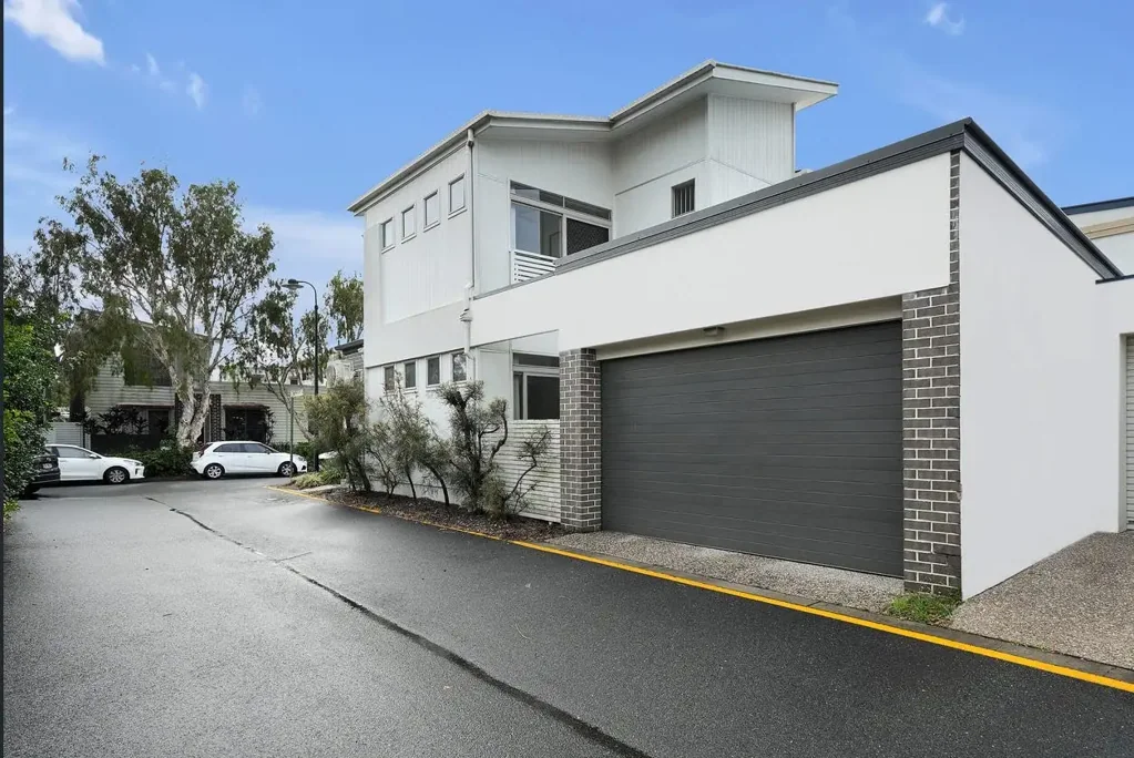 Sleek, Modern Living & Unmatched Convenience