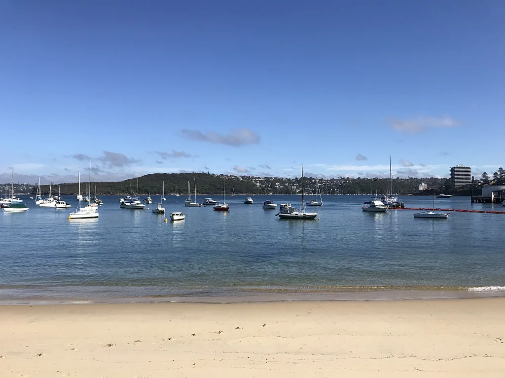 Coastal Living Meets Art Deco Charm - Manly
