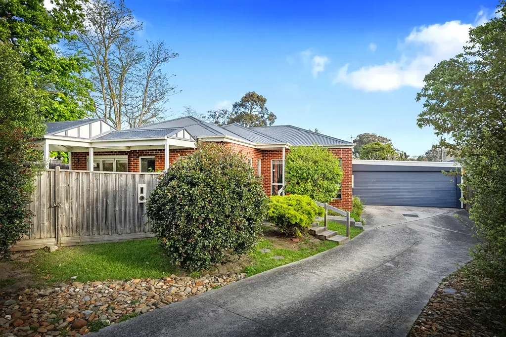 7 Chatham Avenue, Ferntree Gully, VIC 3156