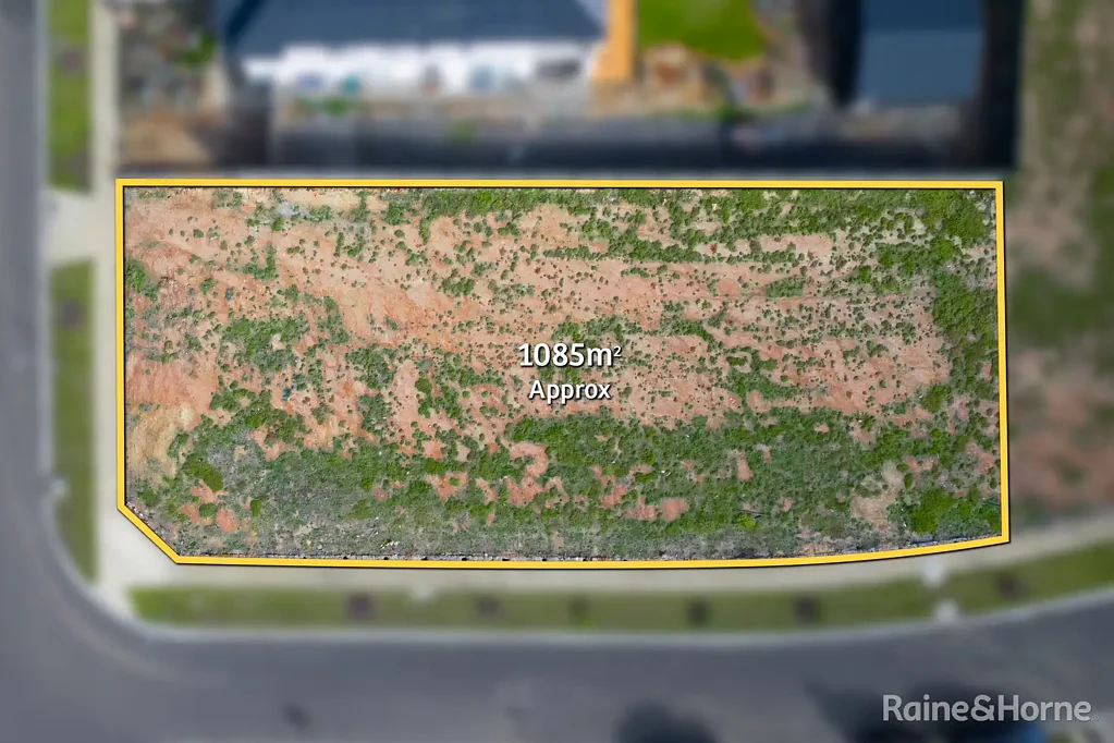 Sunbury Prime Opportunity in Sherwood Grange - 1085m² with Valley Views