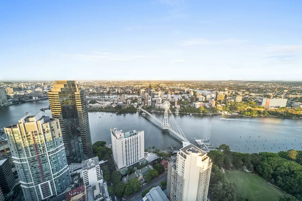 5613/222 Margaret Street, Brisbane City, QLD 4000