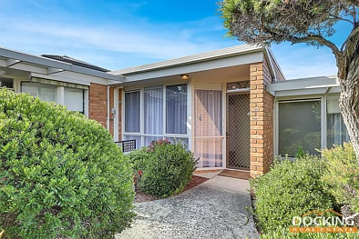 Forest Hill 2 Bedroom Peaceful, Retirement Living in the Heart of Forest Hill