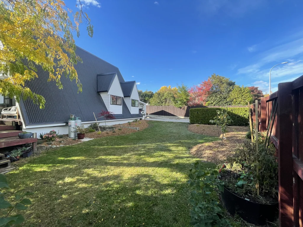 Alexandra 3 Bedroom FRESH, STYLISH & MOVE IN READY