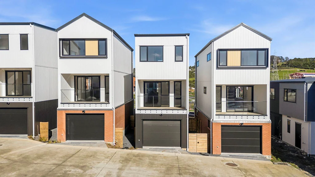 Flat Bush 3部屋 Brand New Homes in Prime Flat Bush Location