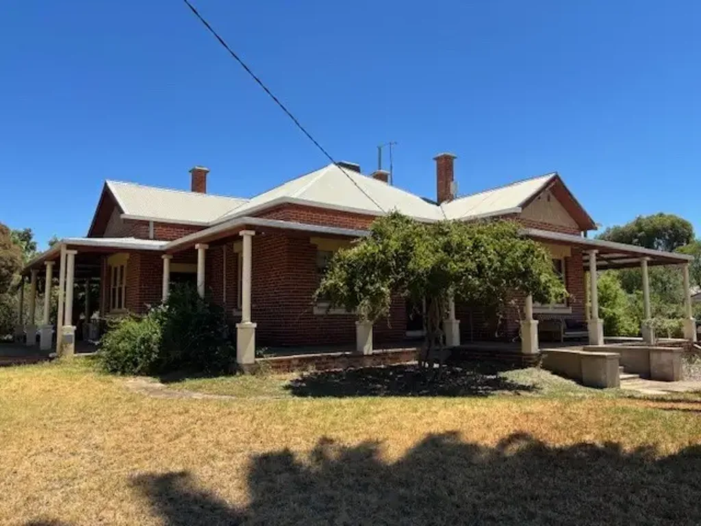 Hopetoun 3 Bedroom MAJESTIC PERIOD STYLE HOME