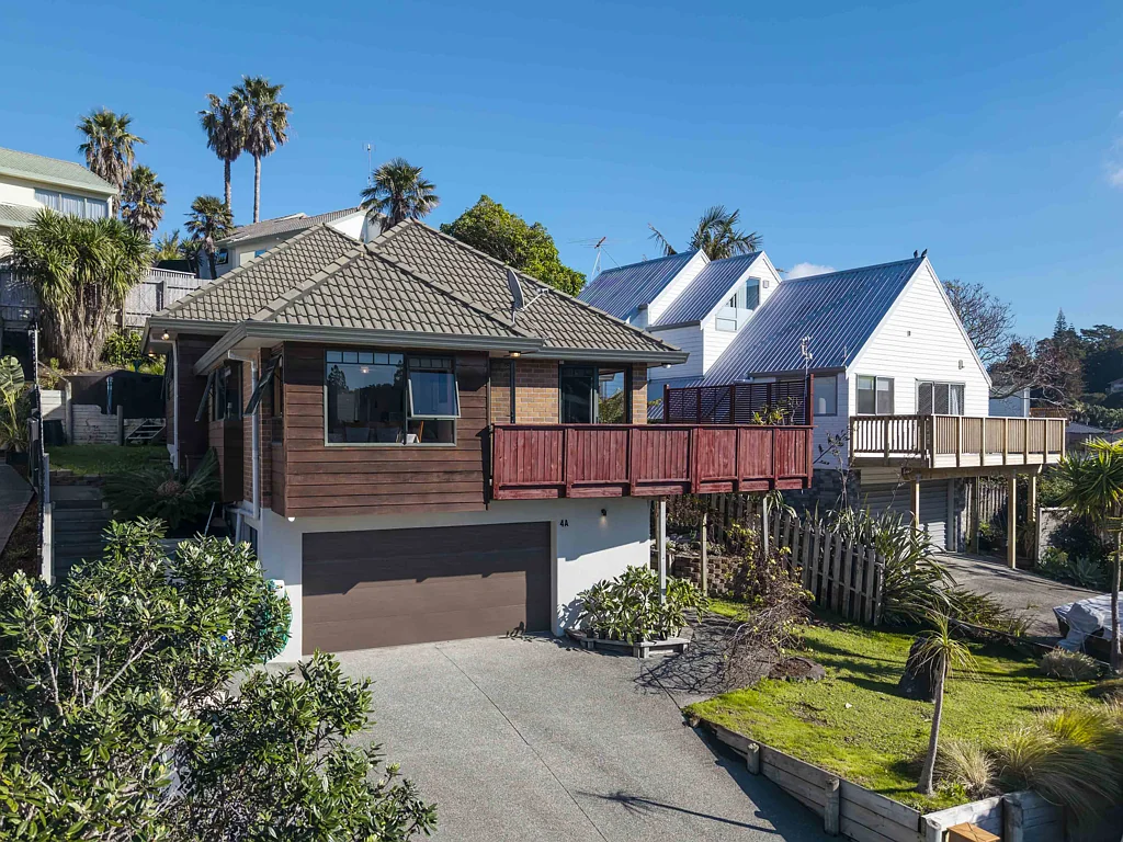 Arkles Bay 3房  Tropical Suntrap in Sought After Location