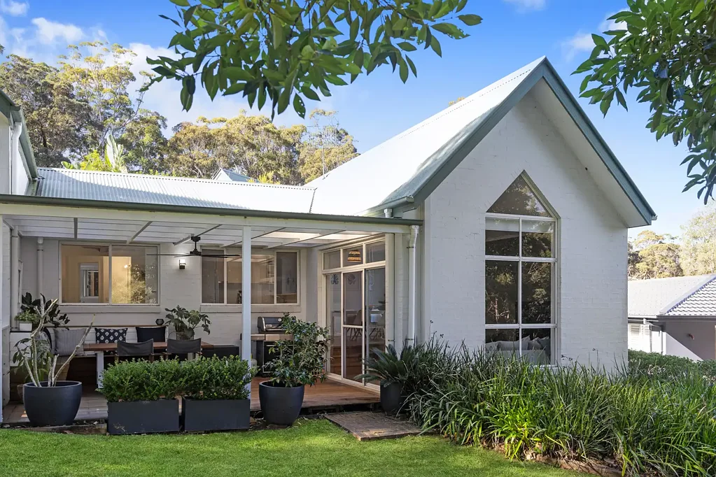 Mollymook Beach 4房  Private Sanctuary with Golf Course Frontage