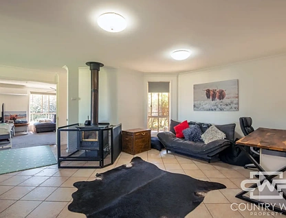 14 Cramsie Crescent, Glen Innes, NSW 2370, 3 ਕਮਰੇ, 1 ਬਾਥਰੂਮ, House