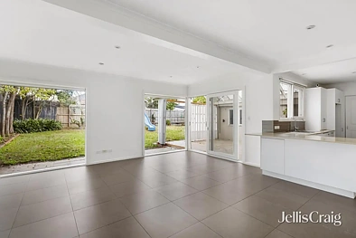 Bentleigh 3침실 Period Charm Meets McKinnon Zone Living