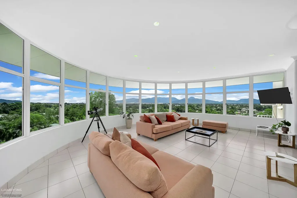 5 Marcus Close, Mooroobool, QLD 4870