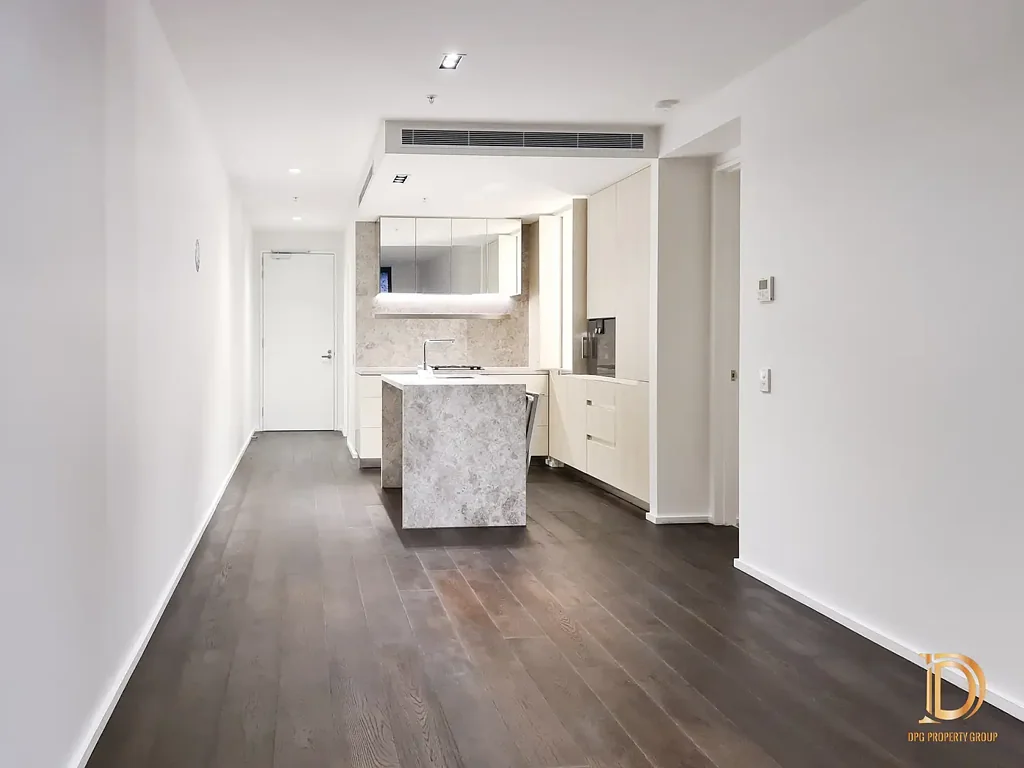 Elegant Luxury with Albert Park Lake with PRIVATE TERRACE!!