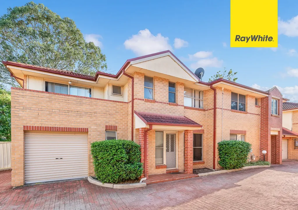 Lidcombe 3Kwarto LOW MAINTENANCE TOWNHOUSE IN A HIGHLY CONVENIENT LOCATION