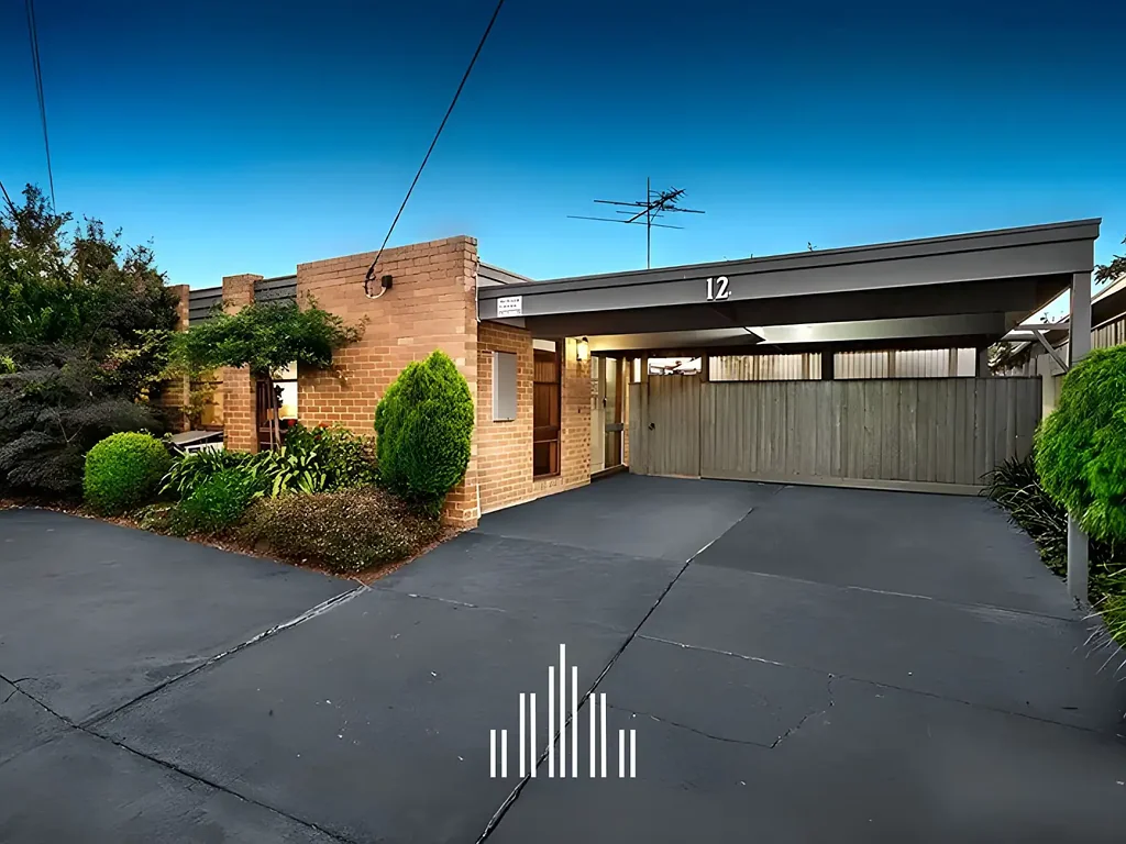 Keysborough 4房 宽敞地块569㎡ 多功能第四房 靠近学校交通 岛台厨房 Westinghouse电器 户外娱乐空间 储物丰富 开发潜力 Walk to Parkmore!