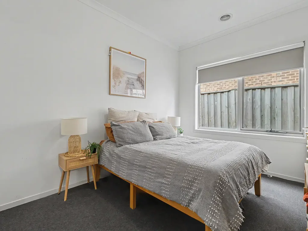 Clyde North 4 Bedroom Sophisticated Family Excellence in an Enviable Clyde North Setting
