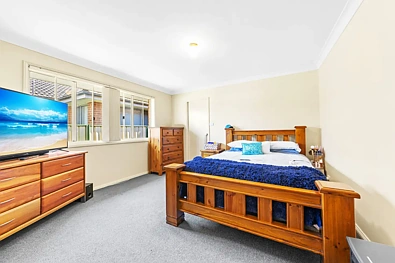 66 Roper Road, Blue Haven, NSW 2262, 4 habitaciones, 2 baños, House