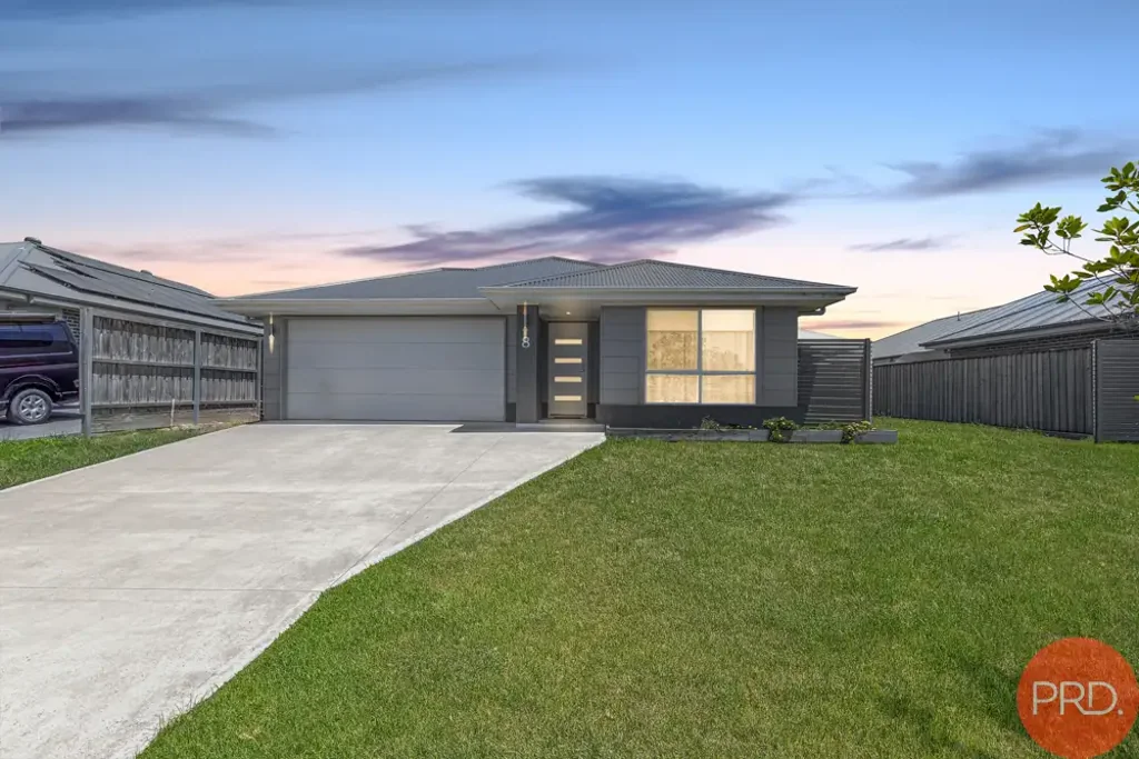 8 Cruiser Street, Chisholm, NSW 2322