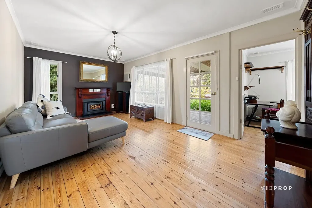 Braybrook 3 Slaapkamer Easy Living in a Prime Braybrook Location | Corner Allotment