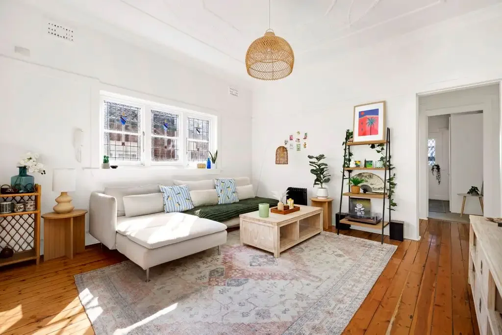 Bondi 1બેડરૂમ Sundrenched Art Deco Charm in a Private Top-Floor Setting
