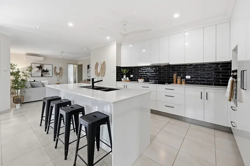 Idalia 4房  Contemporary Style, Effortless Living & Exceptional Entertaining!!
