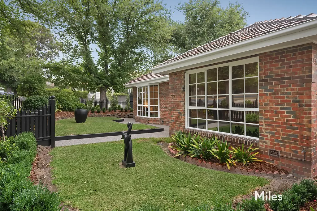 27 Odenwald Road, Eaglemont, VIC 3084