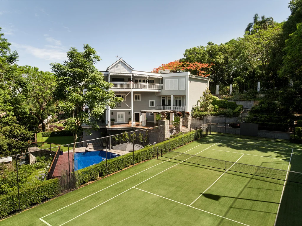 Hamilton 5Kwarto 2,278m2 Tennis Court Estate
