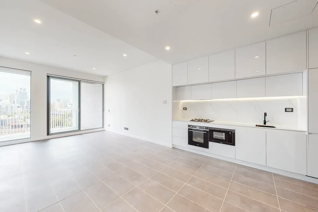 High Level Luxury Two Bedroom Residence With Stunning Views & Natural Light - TNT