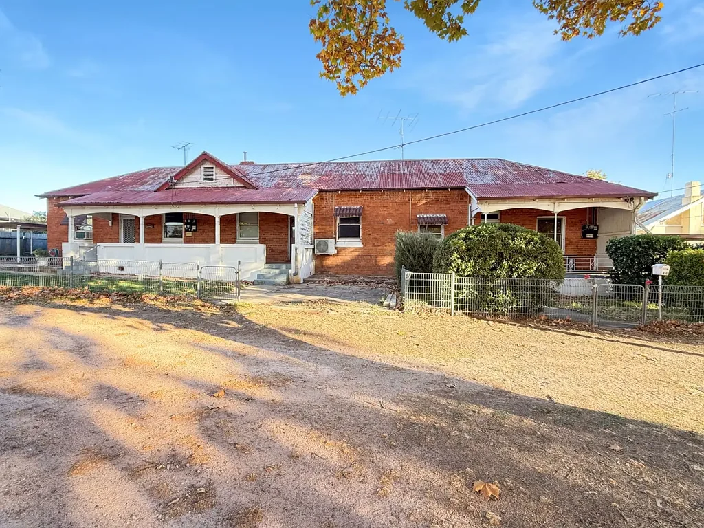 82-86 LARMER STREET, Narrandera, NSW 2700