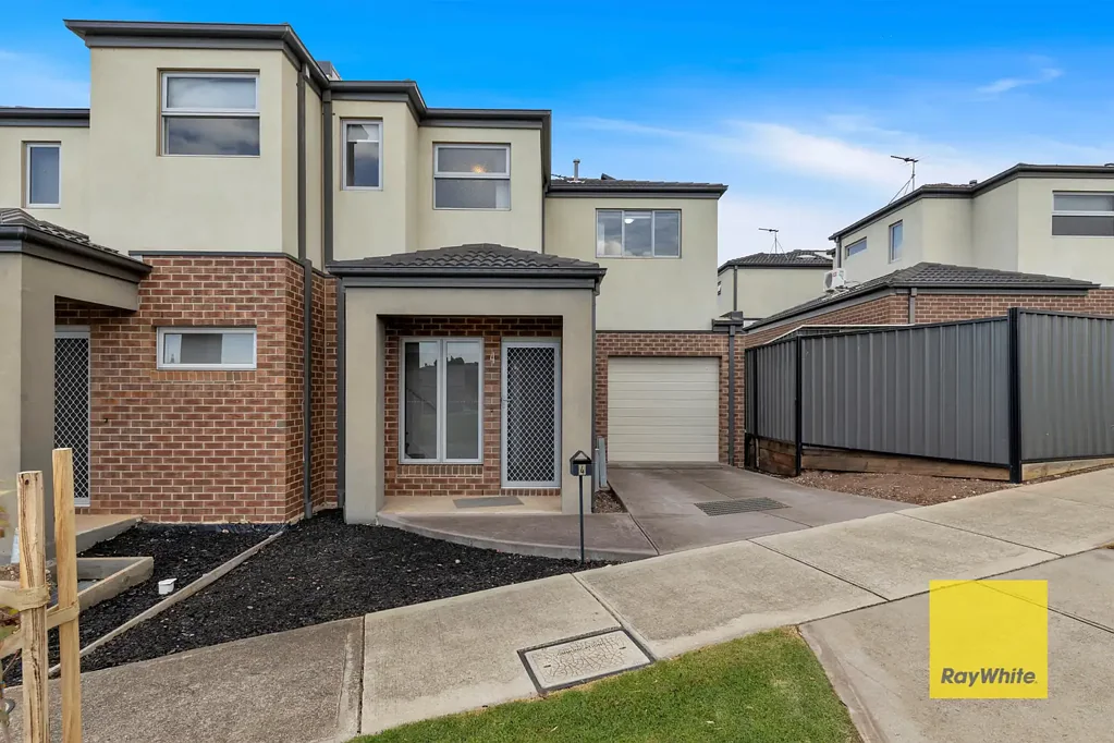 STUNNING RESIDENCE FOR RENT - IDEAL FOR FAMILIES !!